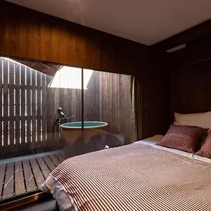 https://urban-inn-sun-rise.hotels-osaka.net
